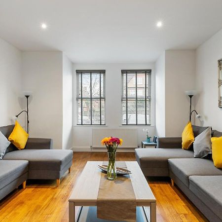 Two Bed Flat In Bush Hill Park Apartment เอนฟิลด์ ภายนอก รูปภาพ